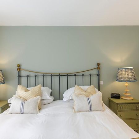 ウェイドブリッジ Trewornan Manor Bed & Breakfast エクステリア 写真