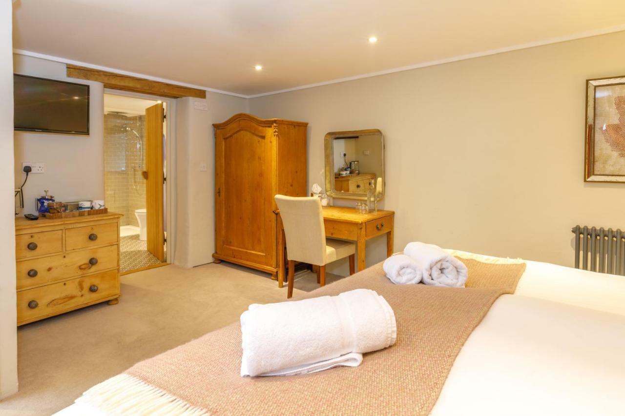 ウェイドブリッジ Trewornan Manor Bed & Breakfast エクステリア 写真